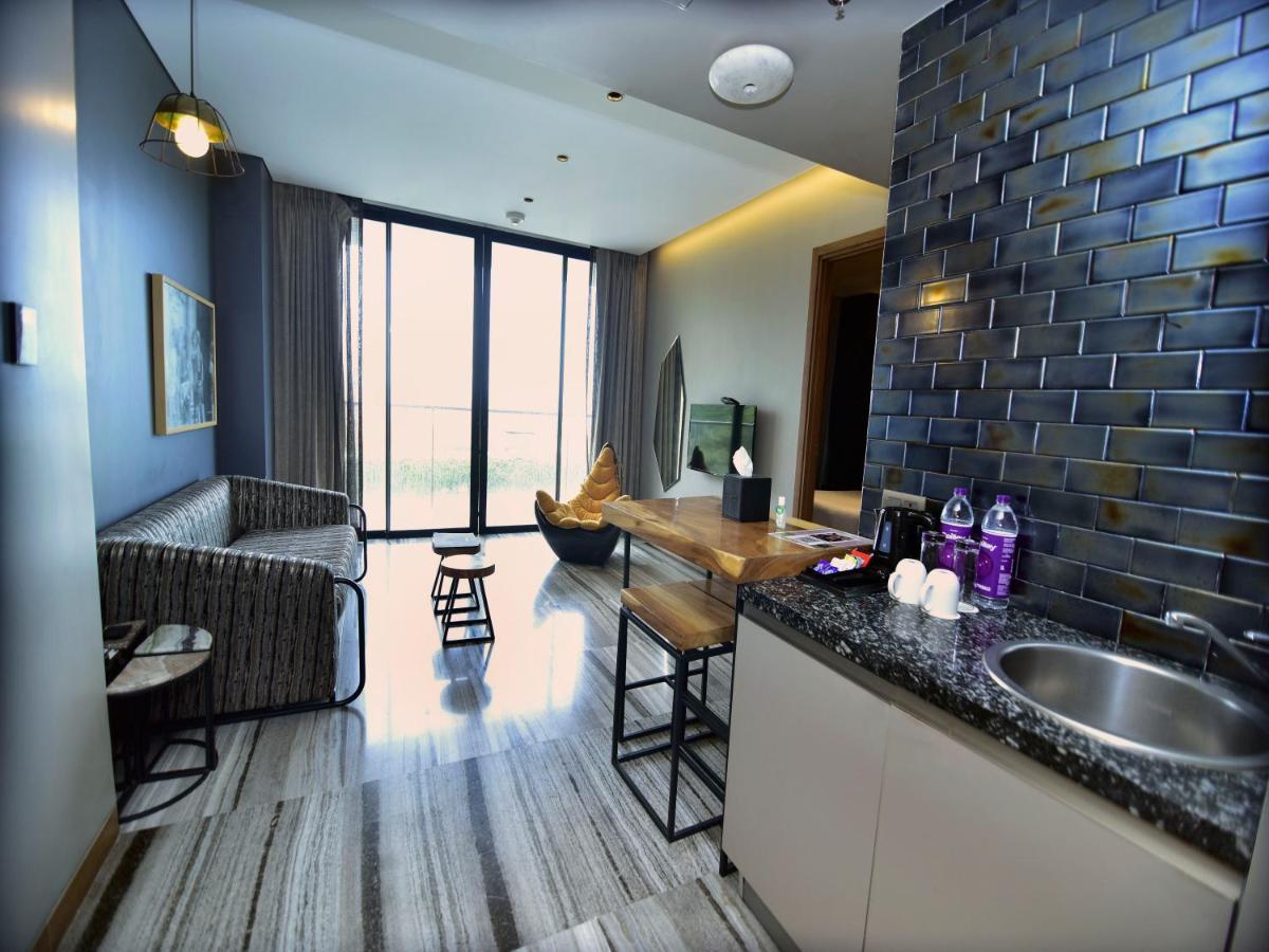 Hill View Suite Balcony at Residences