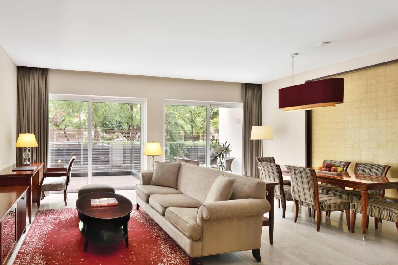 1 Bedroom Residential Suite Living Room Garden Access Kitchenette