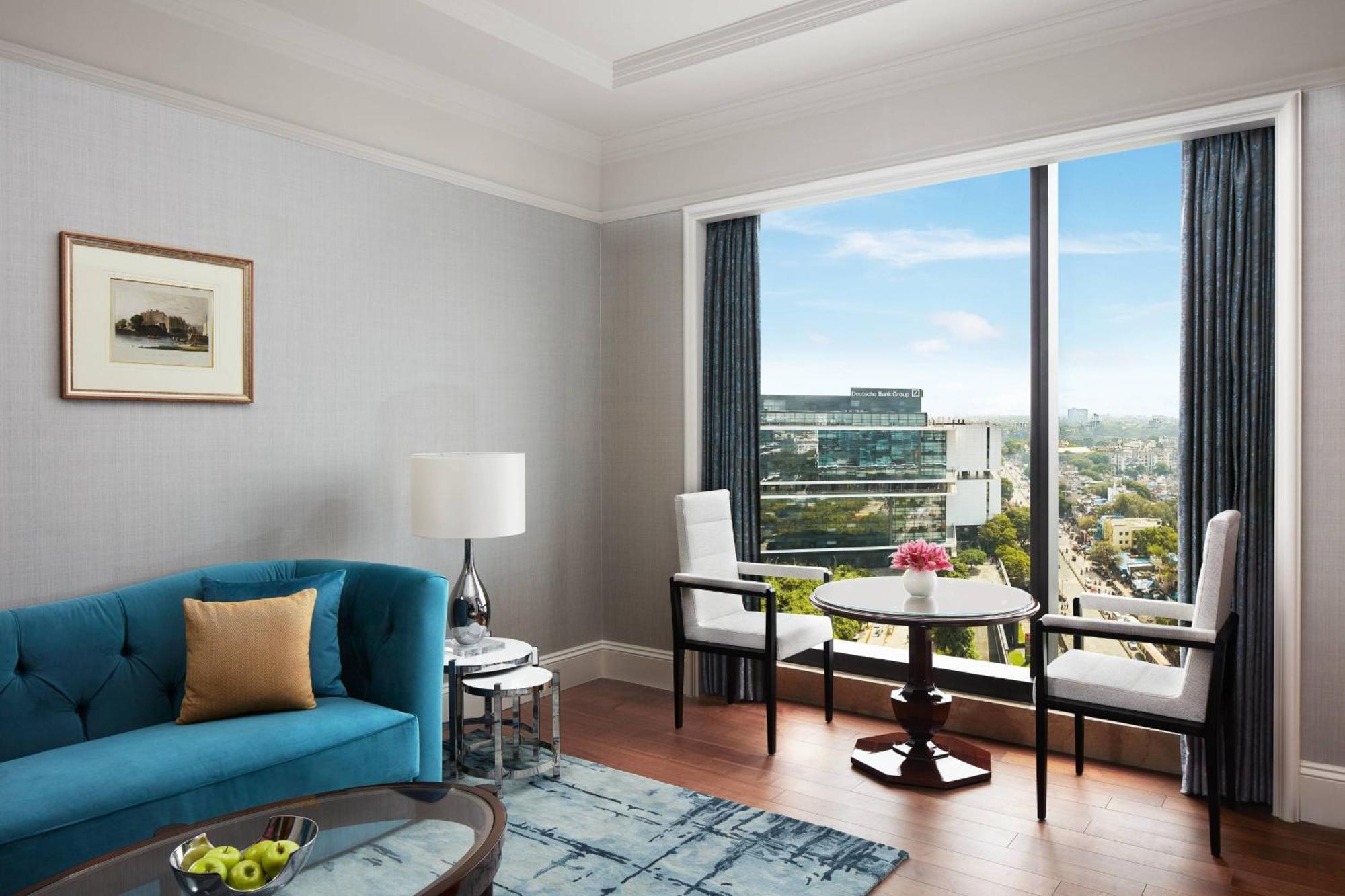 Executive Suite King Room Club Lounge Access