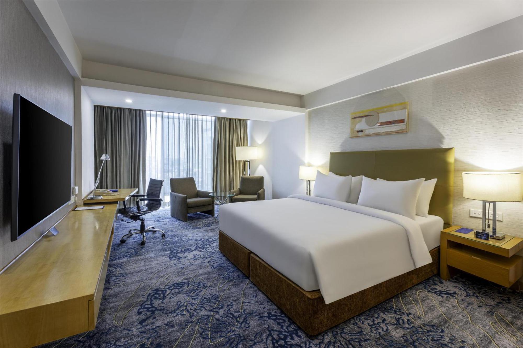 Double Room Complimentary 2 IMFL Drinks 2 Pieces of Laundry per