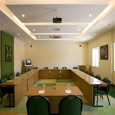 Lemon Tree Hotel Hinjewadi Pune-3
